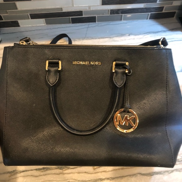 Michael Kors black bag - Picture 1 of 8